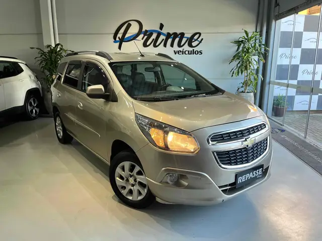 Carro Chevrolet Spin 2015 LTZ 7S 1.8 (Flex)