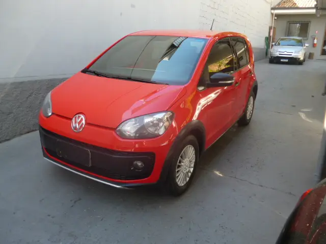 Carro Volkswagen Up! 2017 1.0 12v E-Flex Track