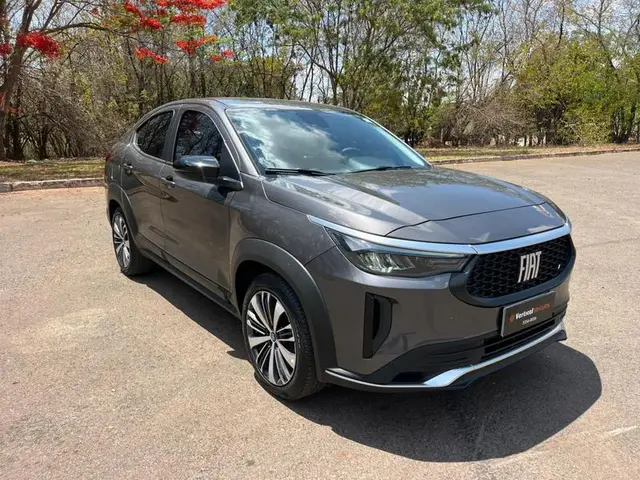 Carro Fiat Fastback 2025 Abarth