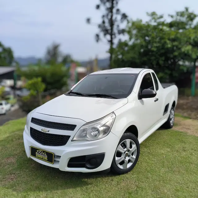 Carro Chevrolet Montana 2018 LS 1.4 (Flex)