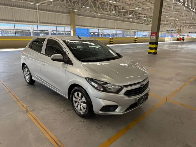 Carro Chevrolet Onix 2019 1.0 LT SPE/4