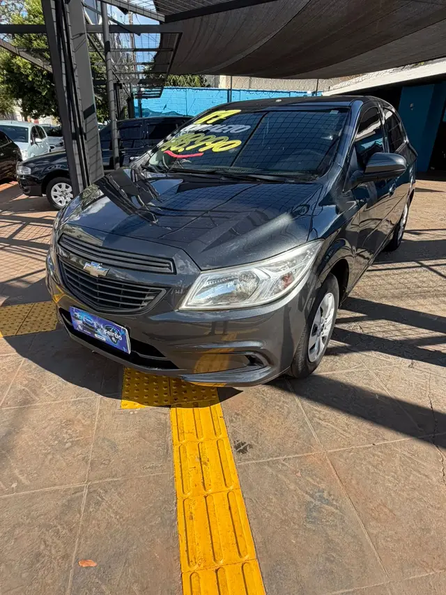 Carro Chevrolet Onix 2017 1.0 Joy SPE/4