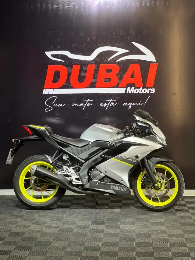 Moto Yamaha YZF R15 2024 ABS