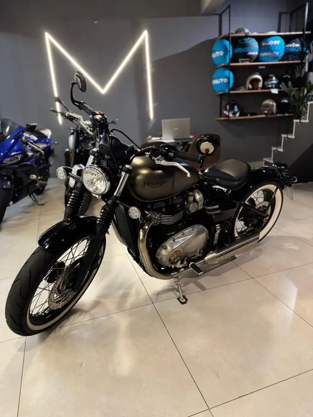 Moto Triumph Bonneville Bobber 2018 1200cc