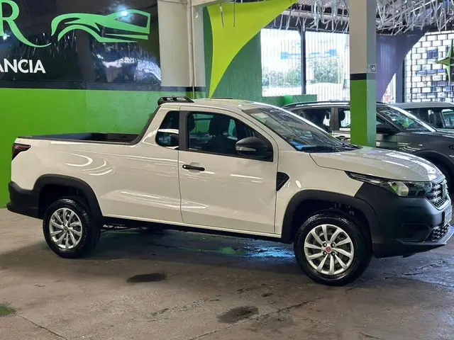 Carro Fiat Strada 2025 Endurance 1.3 Flex 8V CS