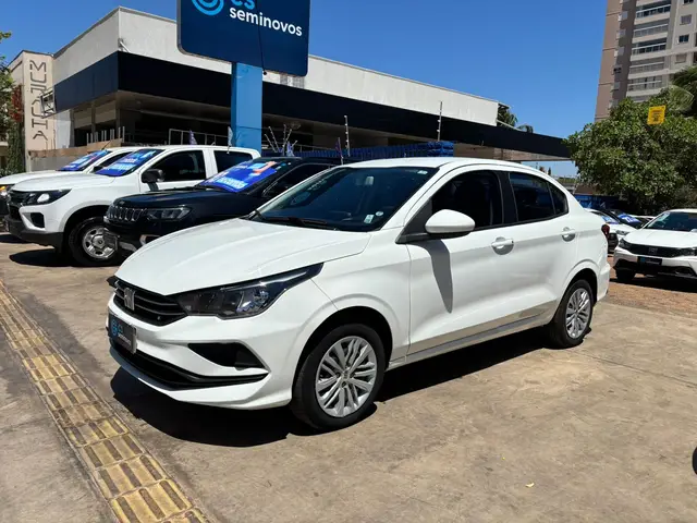 Carro Fiat Cronos 2023 Drive 1.3 (Flex) MT