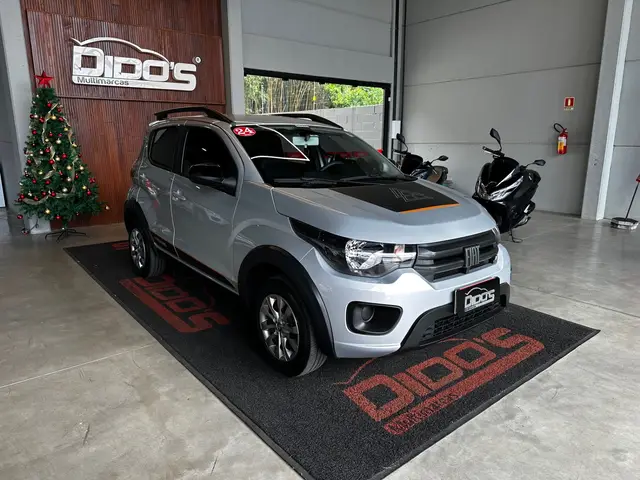 Carro Fiat Mobi 2024 Trekking 1.0