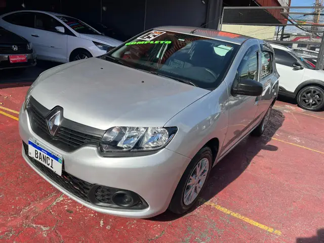 Carro Renault Sandero 2015 Authentique HIi-Power 1.0 16V (Flex)