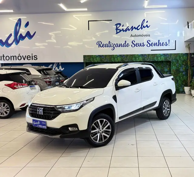 Carro Fiat Strada 2023 Volcano 1.3 8V CD AT