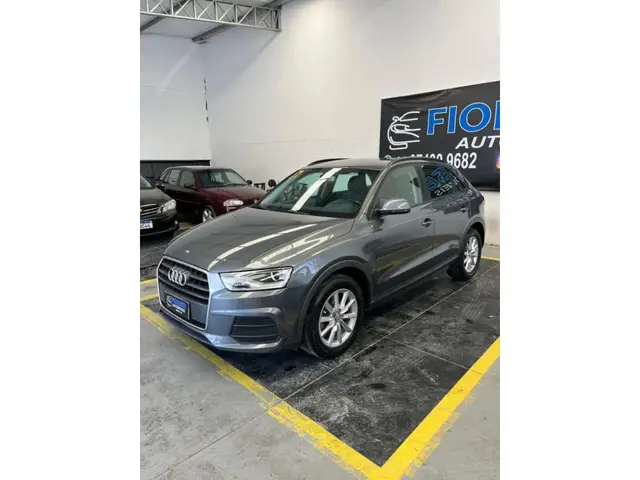 Carro Audi Q3 2017 1.4 TFSI Ambiente S Tronic