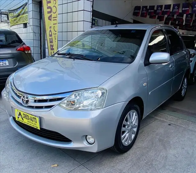 Carro Toyota Etios 2013 XLS 1.5 (Flex)