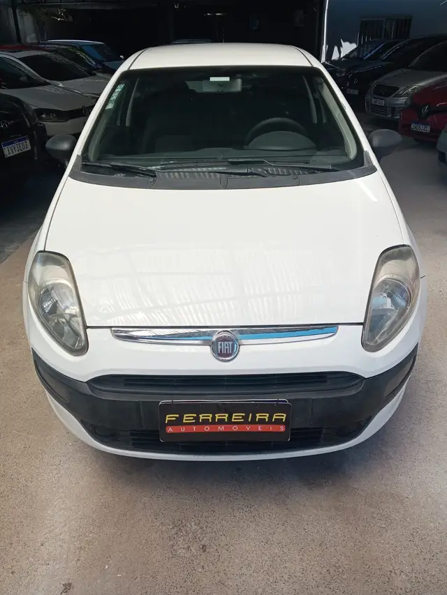 Carro Fiat Punto 2013 Attractive 1.4 (Flex)