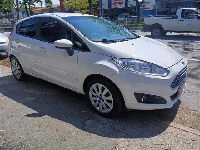 Carro Ford New Fiesta Hatch 2016 New Fiesta SE 1.5 16V