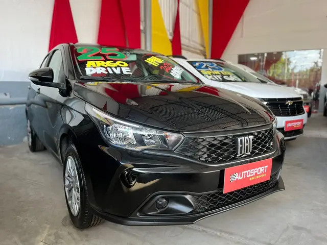 Carro Fiat Argo 2025 Drive 1.0