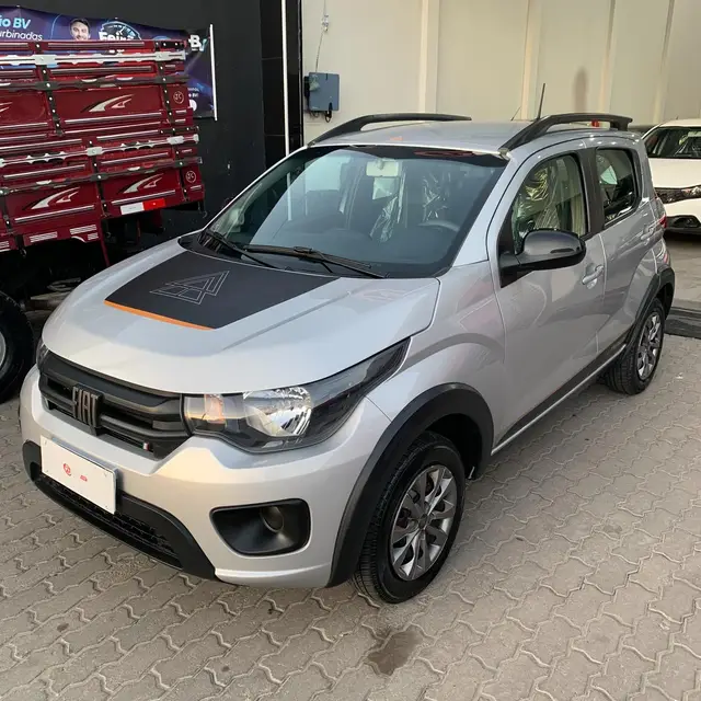 Carro Fiat Mobi 2024 Trekking 1.0