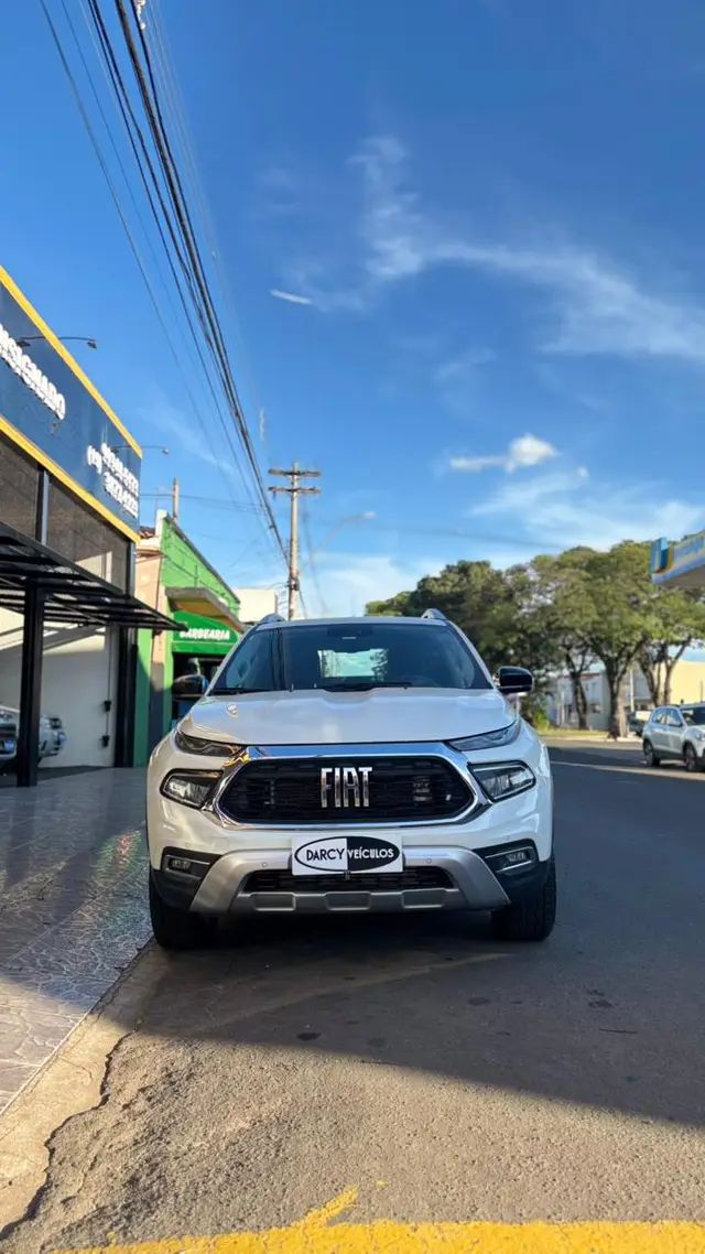 Carro Fiat Toro 2024 Volcano 2.0