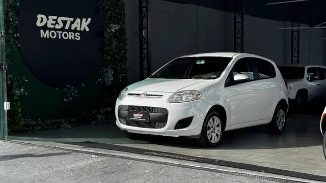 Carro Fiat Palio 2015 Attractive 1.0 Evo (Flex)