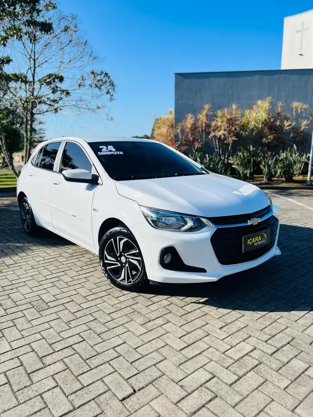 Carro Chevrolet Onix 2024 LT 1.0