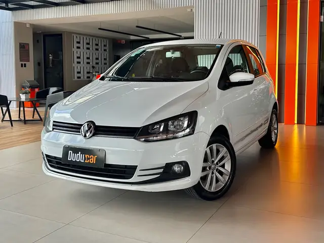 Carro Volkswagen Fox 2019 1.6 MSI Connect I-Motion (Flex)
