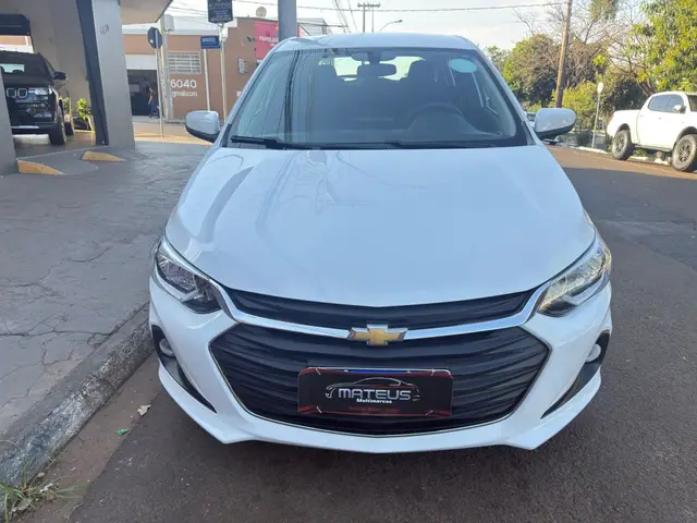 Carro Chevrolet Onix Plus 2024 LT 1.0