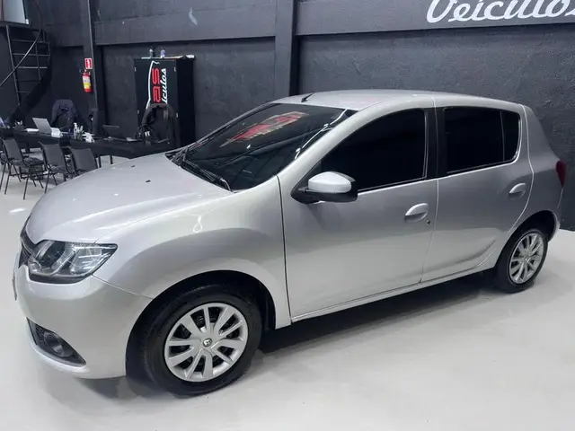 Carro Renault Sandero 2017 Expression 1.0 16V (Flex)