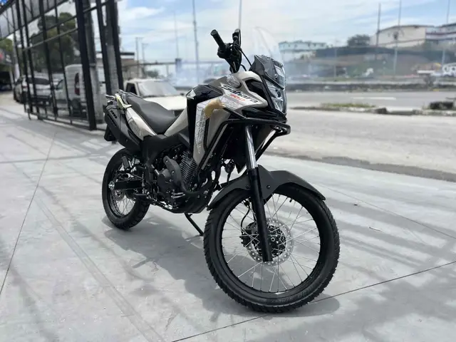 Moto Honda XRE Sahara 300 2026 Adventure