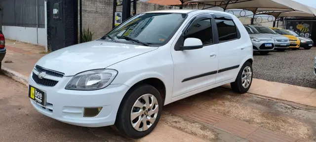 Carro Chevrolet Celta 2015 LT 1.0 (Flex)