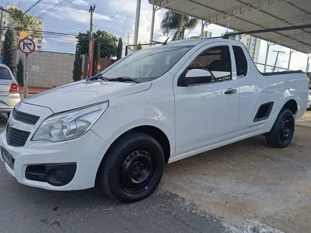 Carro Chevrolet Montana 2016 LS 1.4 (Flex)