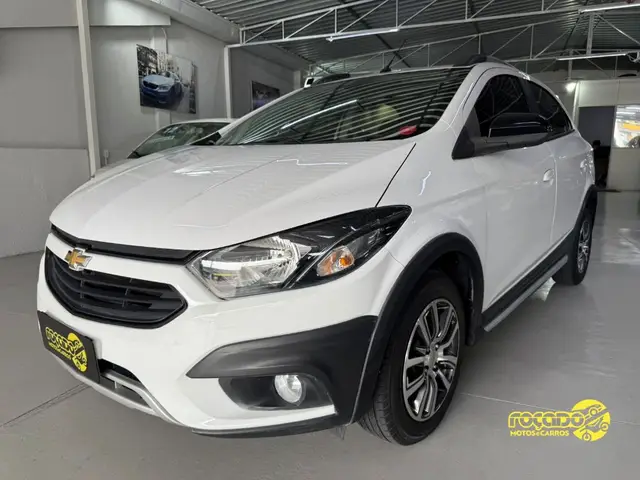 Carro Chevrolet Onix 2018 1.4 Activ SPE/4 (Aut)