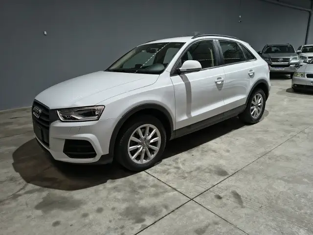 Carro Audi Q3 2019 1.4 TFSI Ambiente S Tronic (Flex)