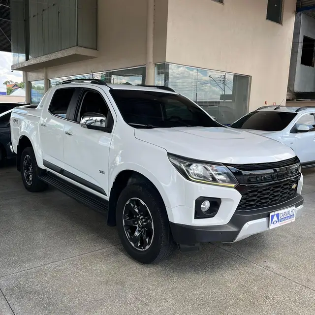 Carro Chevrolet S10 Cabine Dupla 2023 High Country 2.8 Turbodiesel (Aut.)