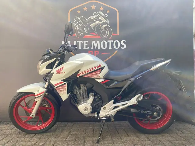 Moto Honda CB 250F Twister 2022 (CBS)