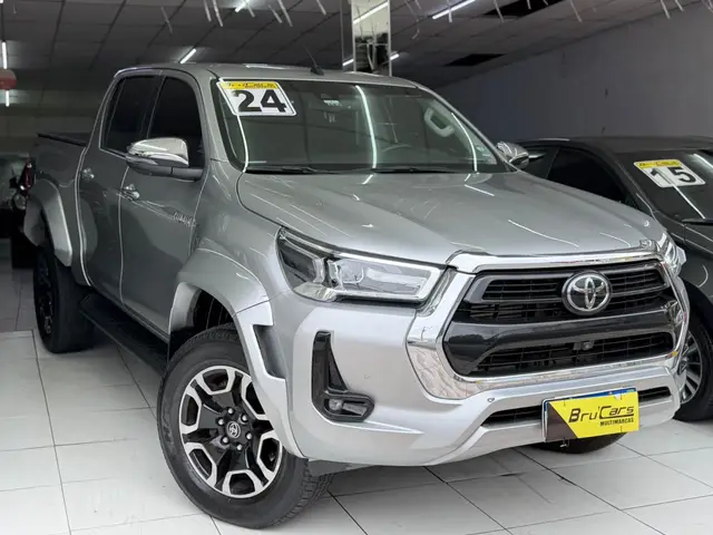 Carro Toyota Hilux Cabine Dupla 2024 SRX 4x4 2.8 Diesel