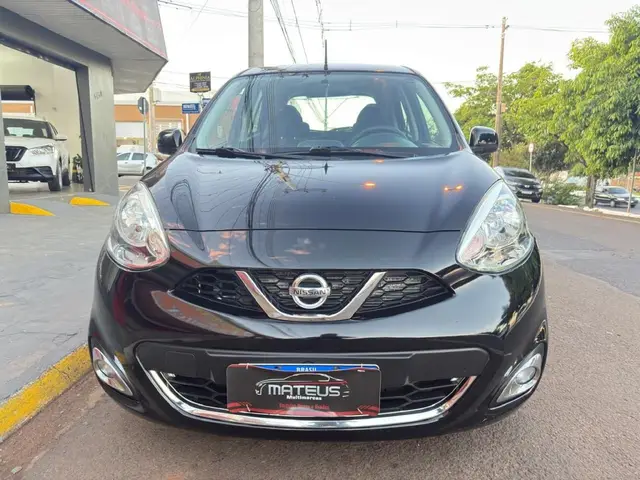 Carro Nissan March 2015 1.6 16V SV (Flex)