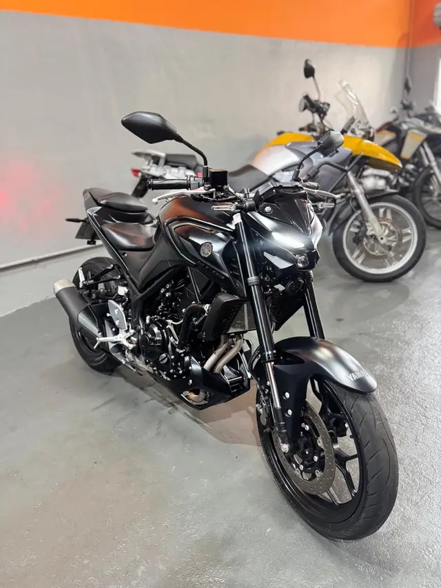 Moto Yamaha MT-03 2023 ABS