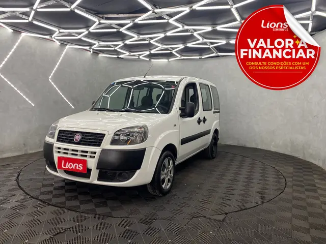 Carro Fiat Doblò 2020 Essence 1.8 16V (Flex)