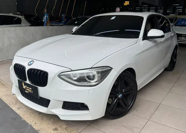 Carro BMW 125i 2014 125i M Sport