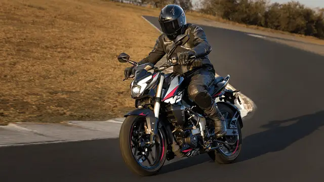 Moto Bajaj Dominar 400 2026 NS400Z