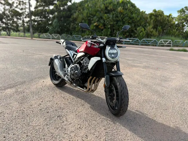 Moto Honda CB 1000R 2023 (ABS)