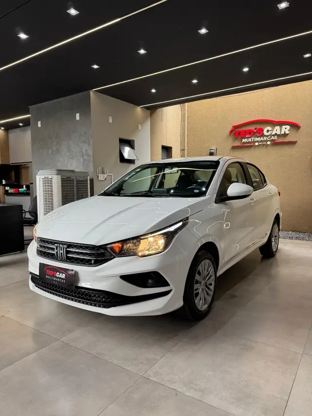 Carro Fiat Cronos 2023 Drive 1.3 (Flex) MT