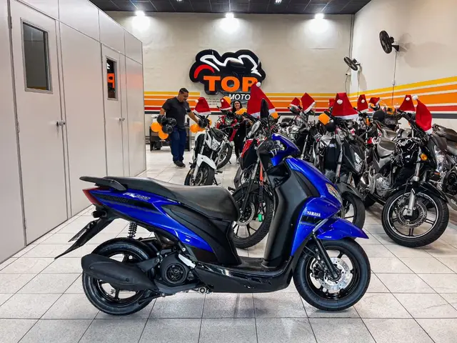 Moto Yamaha Fluo 2024 ABS