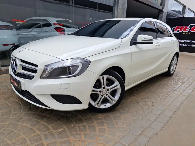 Carro Mercedes-Benz Classe A  2015 200 1.6 FlexFuel DCT Turbo