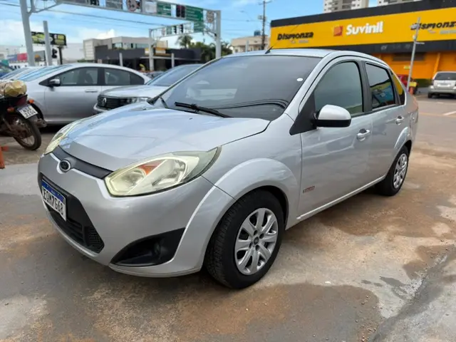 Carro Ford Fiesta Hatch 2011 1.6 (Flex)