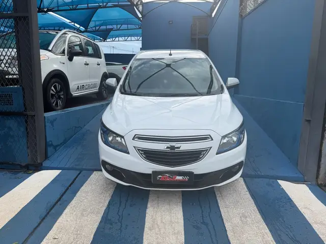 Carro Chevrolet Onix 2015 1.4 LTZ SPE/4 (Aut)