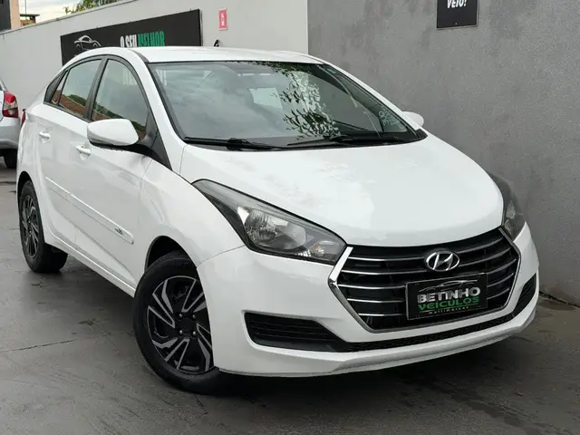 Carro Hyundai HB20S 2017 1.0 Comfort Plus Turbo (Flex)