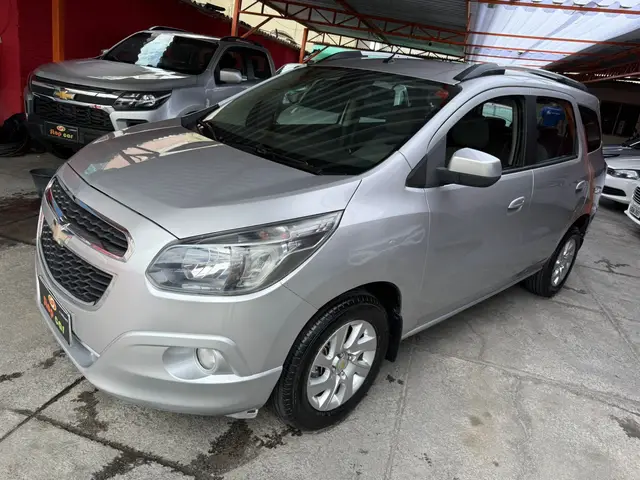 Carro Chevrolet Spin 2017 LTZ 7S 1.8 (Flex)