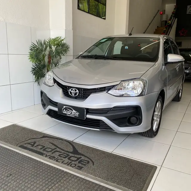 Carro Toyota Etios 2019 X Plus 1.5 (Flex)