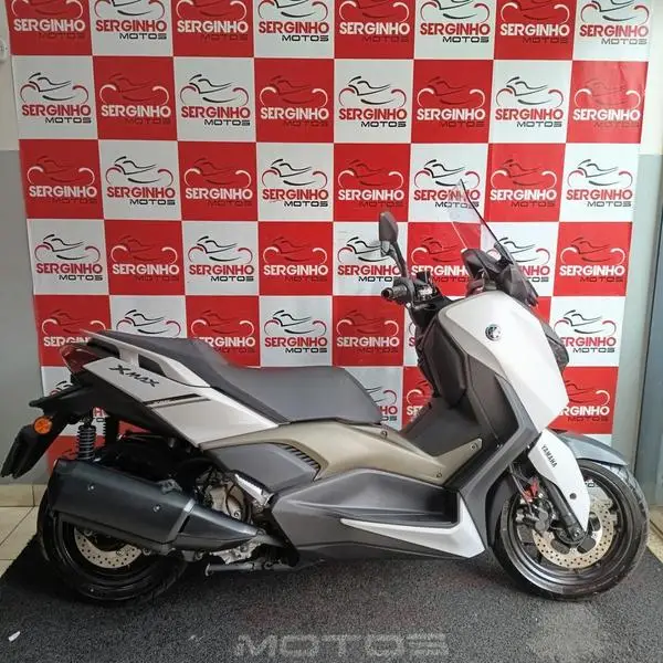 Moto Yamaha XMax 2025 250 Connected