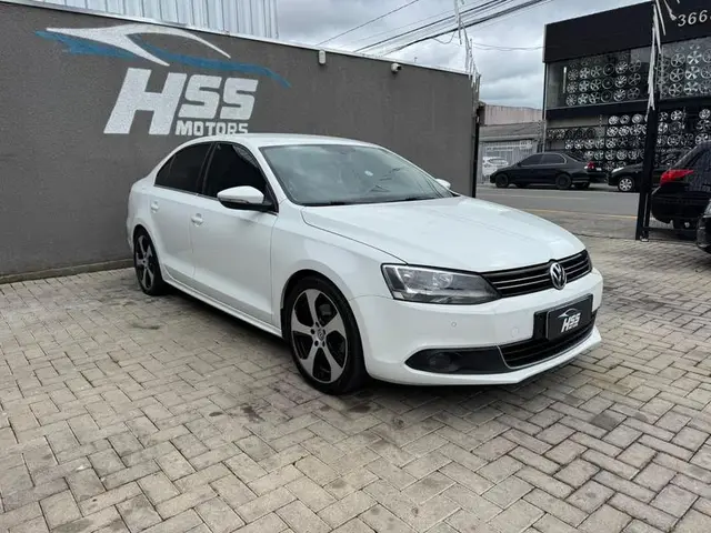 Carro Volkswagen Jetta 2014 2.0 TSI Highline DSG