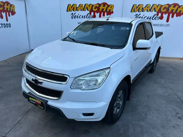 Carro Chevrolet S10 Cabine Dupla 2016 S10 2.4 Advantage (Cabine Dupla)